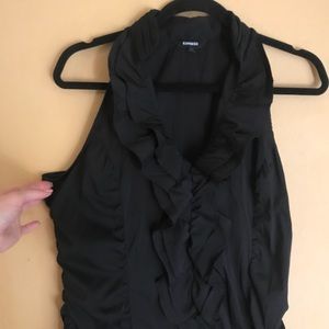 🌟3 for $15 + $4.99 shipping🌟Express Ruffle Tank